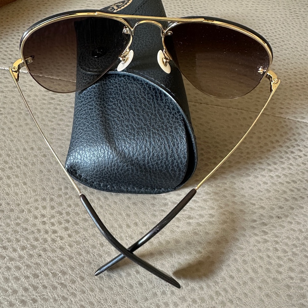 Ray-Ban Gold Frame Sunglasses with Brown Lenses - Picture 2 of 2
